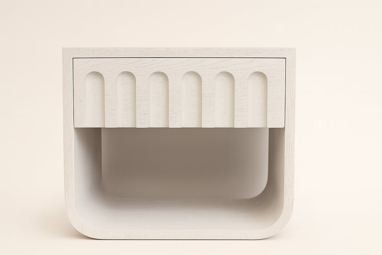 White Oak Bedside table, Brillo Life Freddie. 