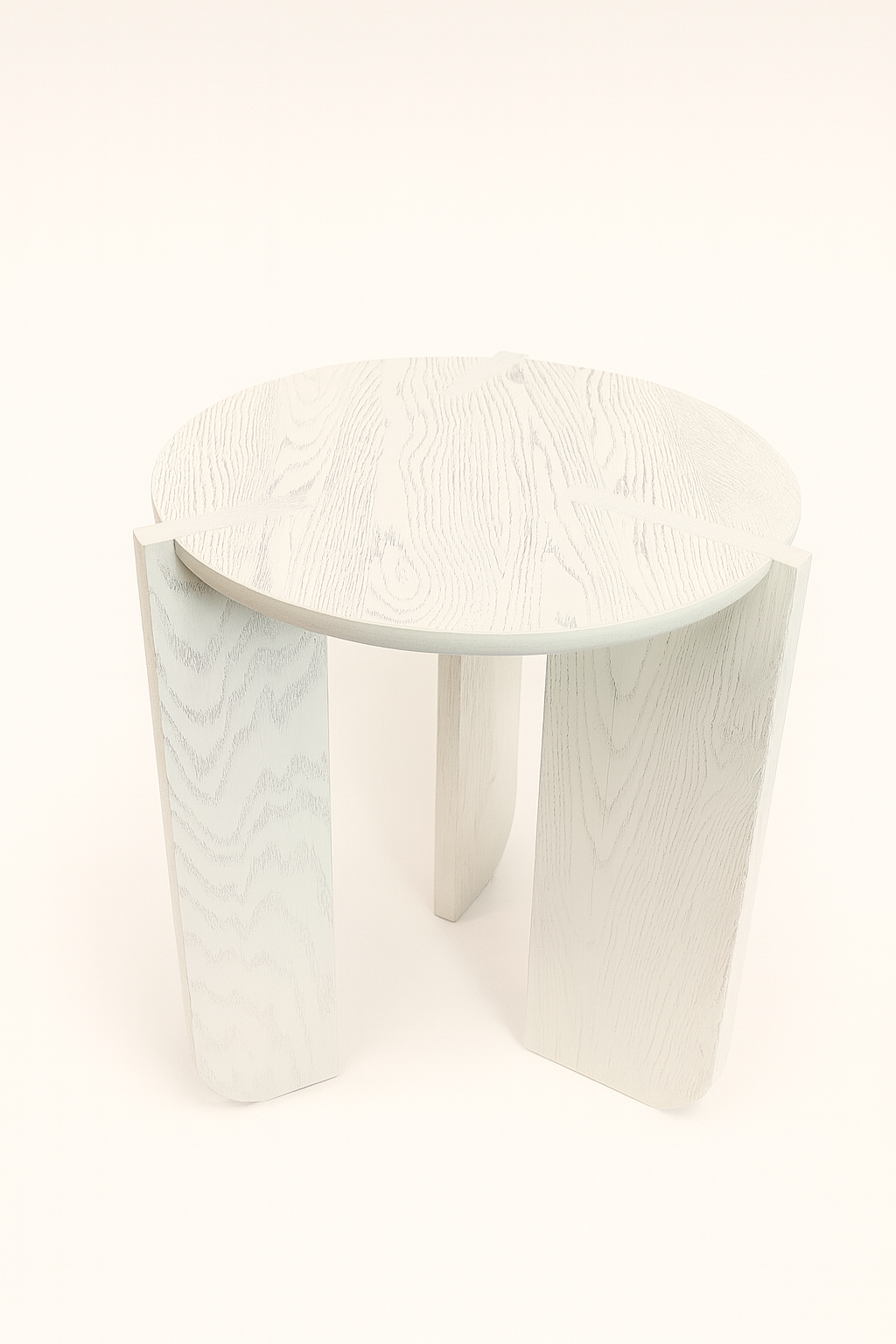 Lil Totti Sidetable White Oak