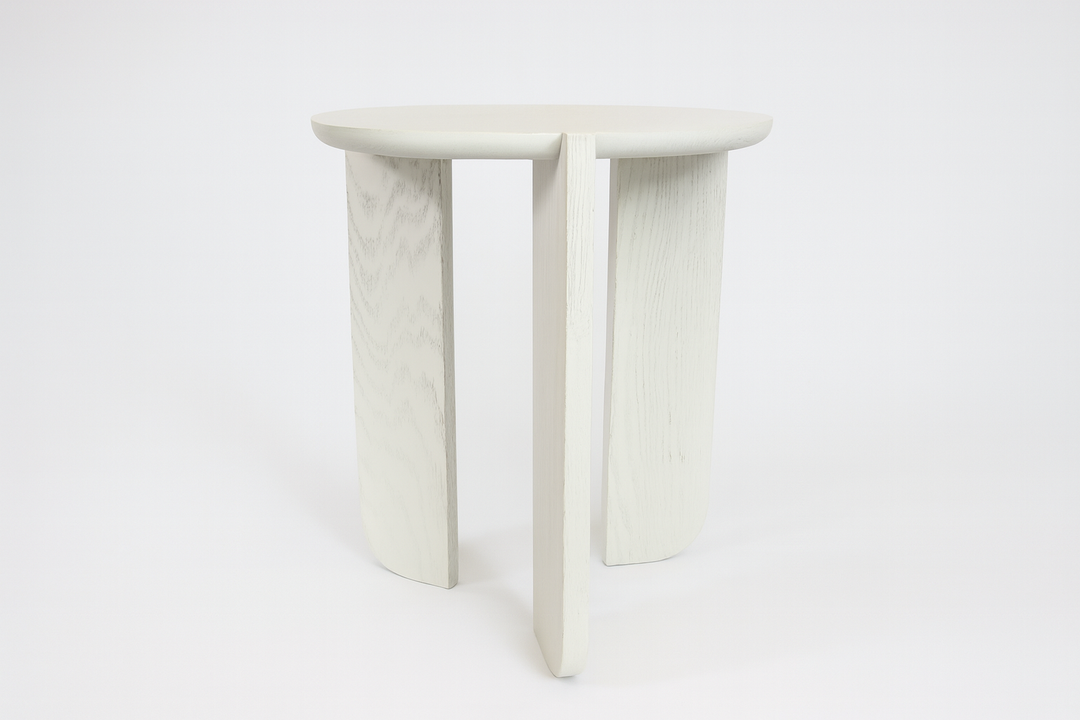Lil Totti Sidetable White Oak